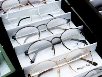 Buying prescription glasses: What to judge when shopping