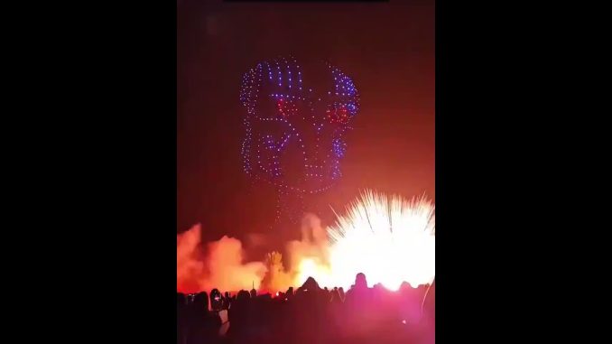 Wow pretty epic drone show 🔥#elonmusk #elonmuskmotivation #shortvideo #beginners #ai #shorts